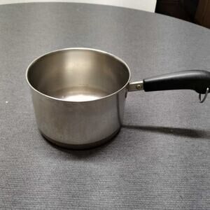Revere Ware 2 Qt Sauce Pan Stainless Steel Black Handle - No Lid - USA Made